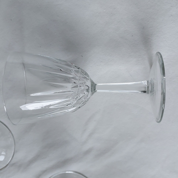 FRENCH wine glasses set of 4 🍷beautiful made in France 🇫🇷 - Picture 12 of 12